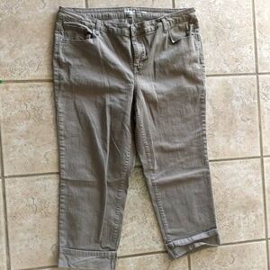 STYLE & CO. 16W CAPRI PANTS